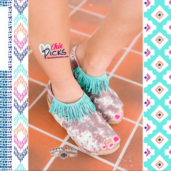 Crazy Train Shoes - Wyoming Ranch Wedge Cowhide Fringe Wedge Sandal